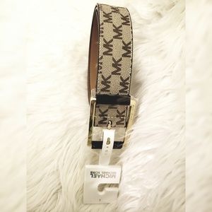 Michael Kors Belt New With Tags ( SMALL)
